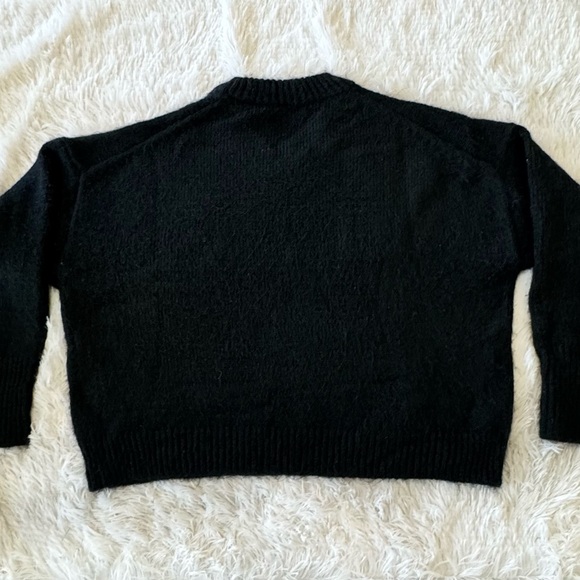 Abercrombie & Fitch  Black Sweater. Size S - Picture 5 of 5